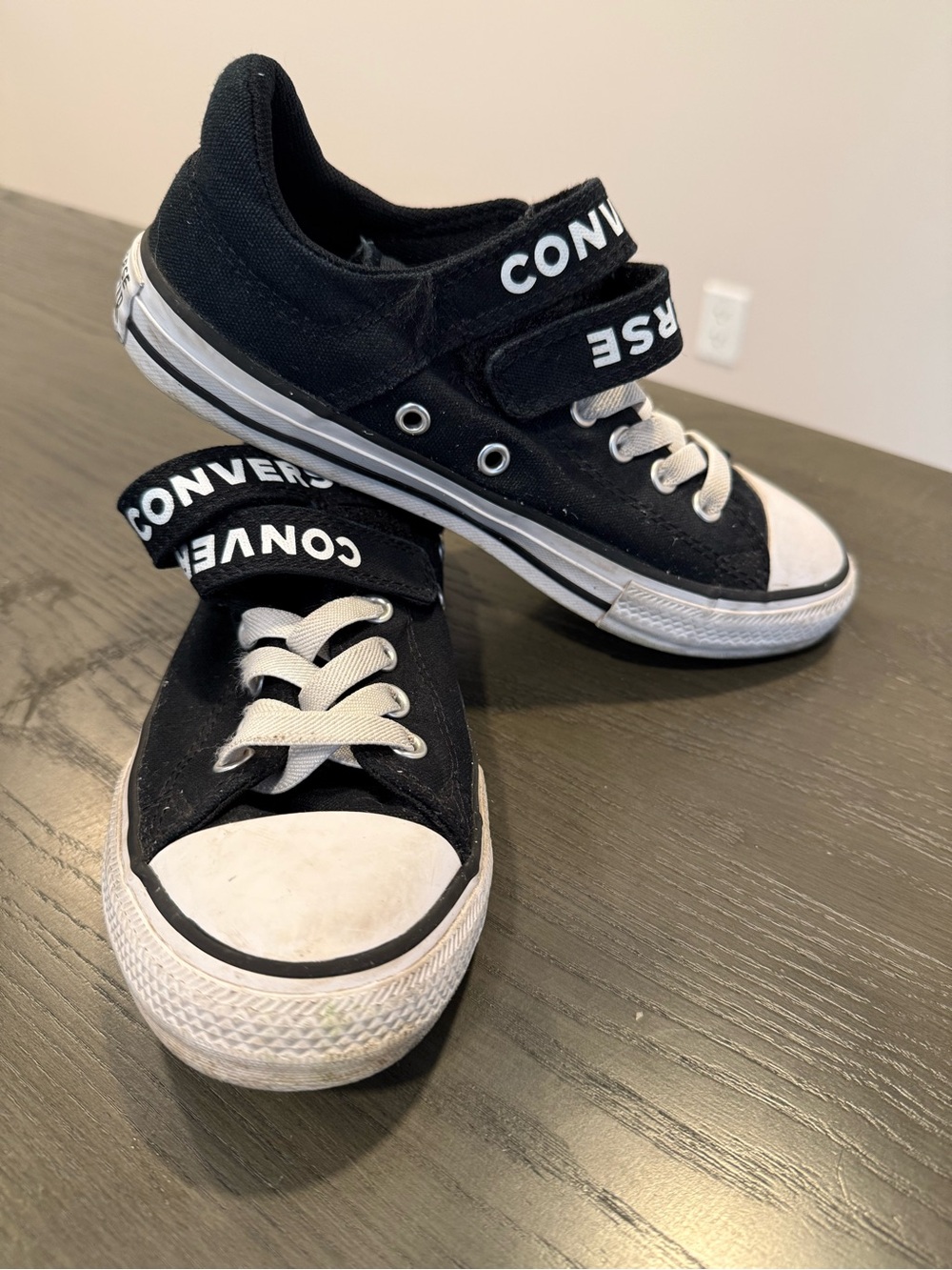Converse Kids Black & White Canvas Low-Top Sneakers with Strap